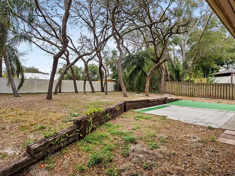 723 Pent St — Photo 22