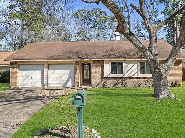 15226 Flamingo Park — Photo 1