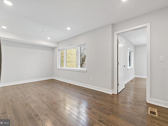 5th image of 1530 Palethorp St #1C