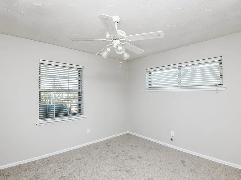 2532 Belhaven Dr — Photo 17