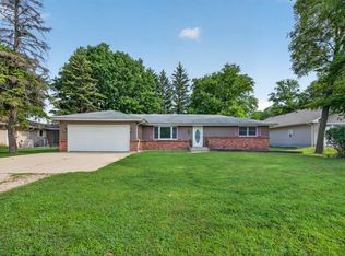 307 W Lincoln St, Gardner, IL 60424
