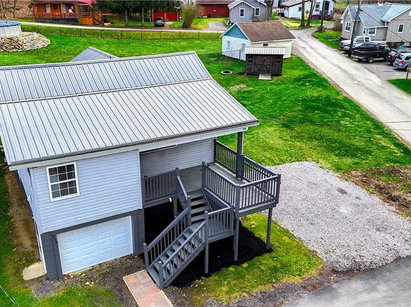 313 Boyd Ave, Beaver Falls, PA 15010