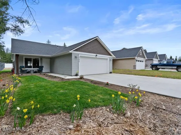 31856 N 8th Ave, Spirit Lake, ID 83869