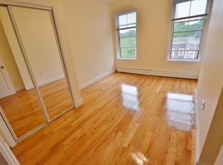 33 Brookline St #9, Cambridge, MA 02139