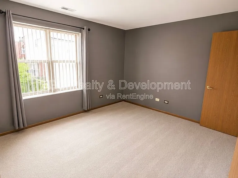 57 E Hattendorf Ave #301 — Photo 7