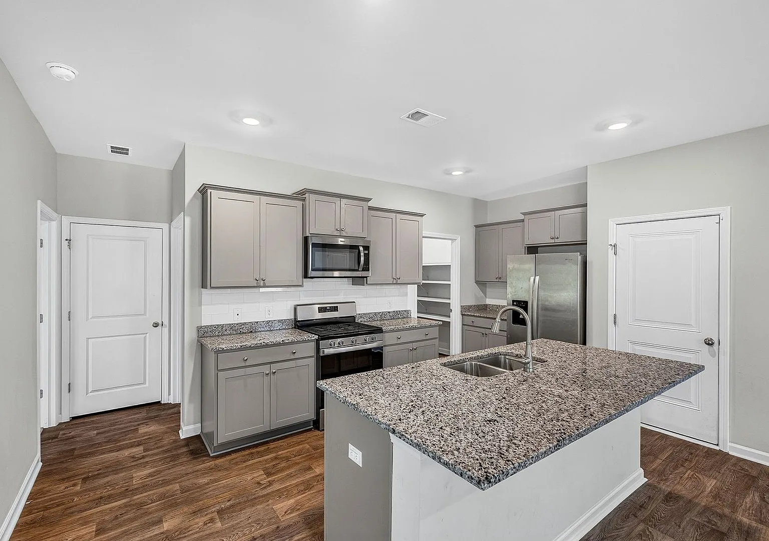 Spacious Home in Cane Bay — Photo 1