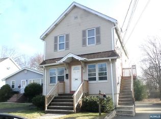 446 Tappan Rd, Norwood, NJ 07648