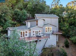 214 Canon Dr, Orinda, CA 94563