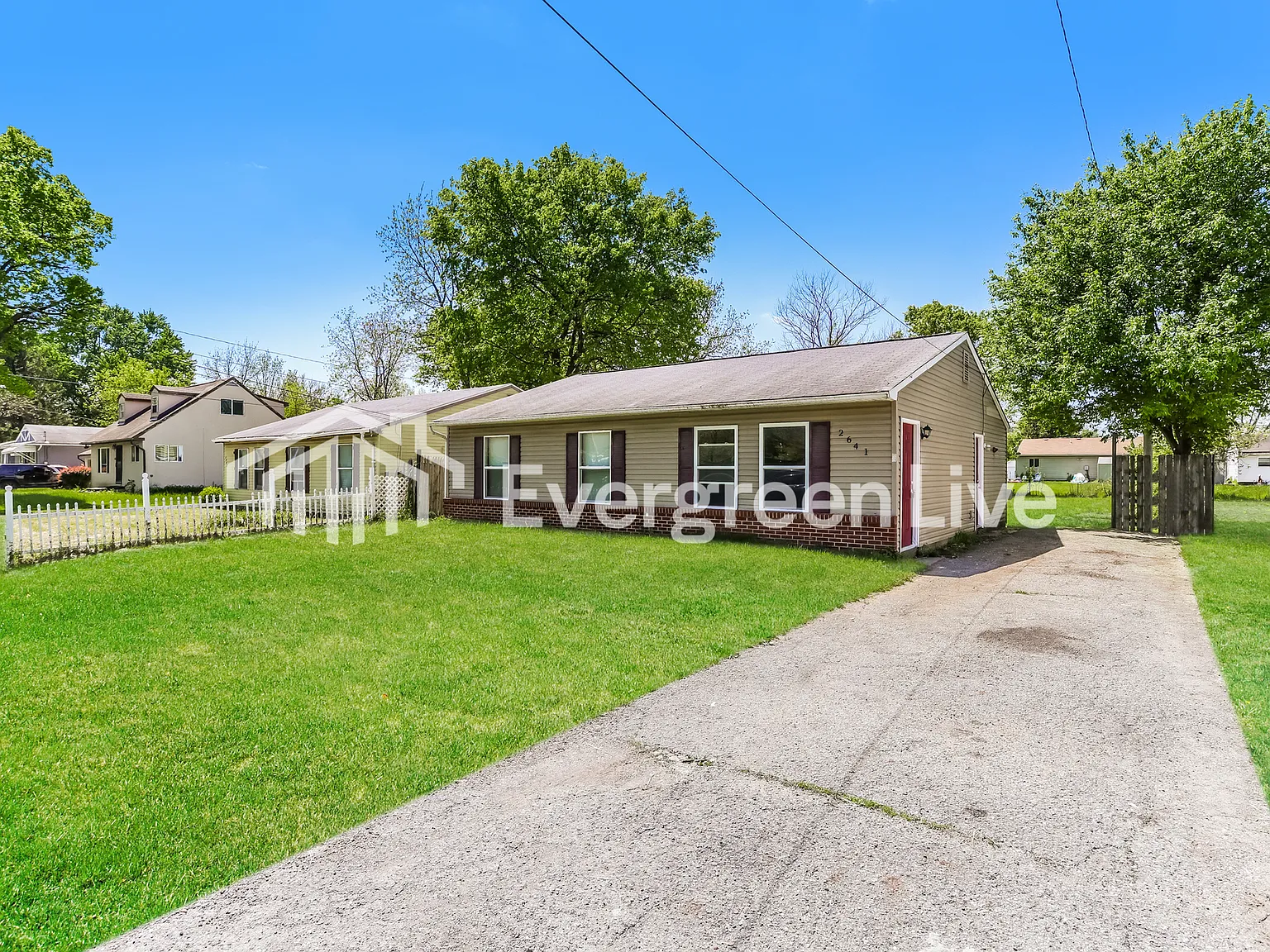 4 bed, 1.5 bath, 1152 sqft, $1,545 — Photo 2