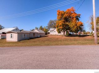4050 S Old Highway 94, Saint Charles, MO 63304