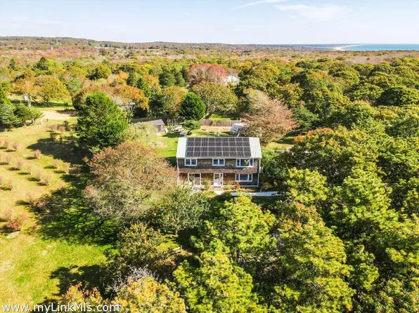 10 Rumpus Ridge Rd, Chilmark, MA 02535