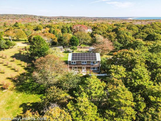 10 Rumpus Ridge Rd, Chilmark, MA 02535