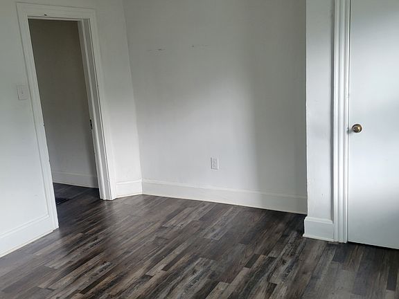 4th image of 315 Randolph St