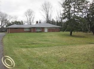 25550 Inkster Rd, Southfield, MI 48033
