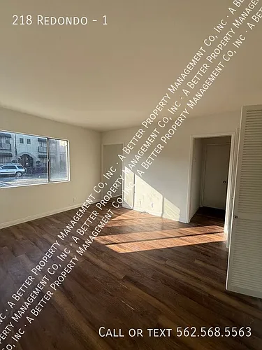 218 Redondo Ave #1 Photo 1