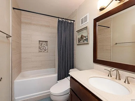 4944 Cass St #202 — Photo 18
