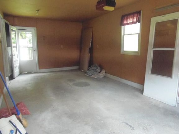 4th image of 187 South Ave