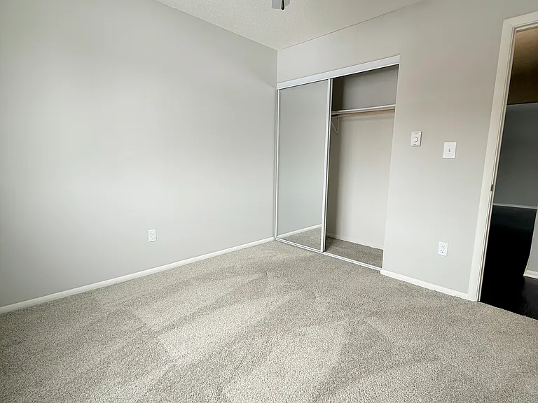 Edgerton Highlands Apartments — Photo 53