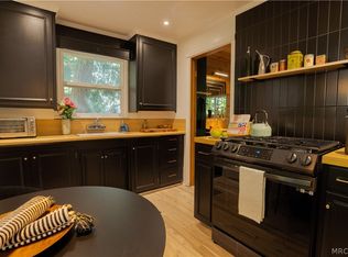761 Arrowhead Villa Rd, Lake Arrowhead, CA 92352