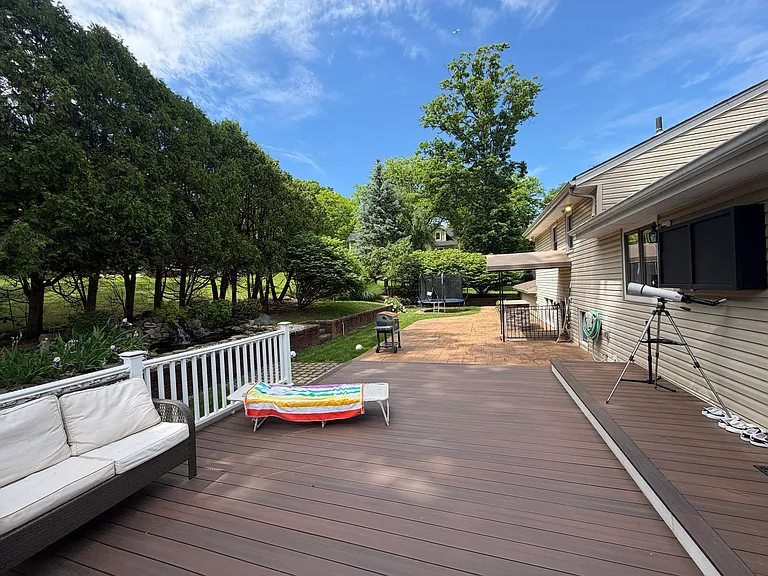 31 Clinton Ln — Photo 25