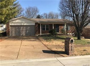 1416 Green Elm Dr, Fenton, MO
