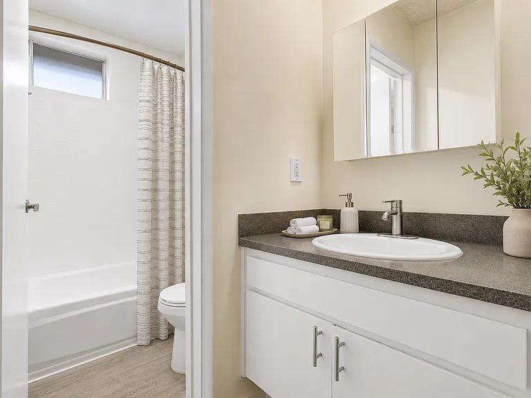 Terraces at Tarzana | 5931 Reseda Blvd — Photo 44