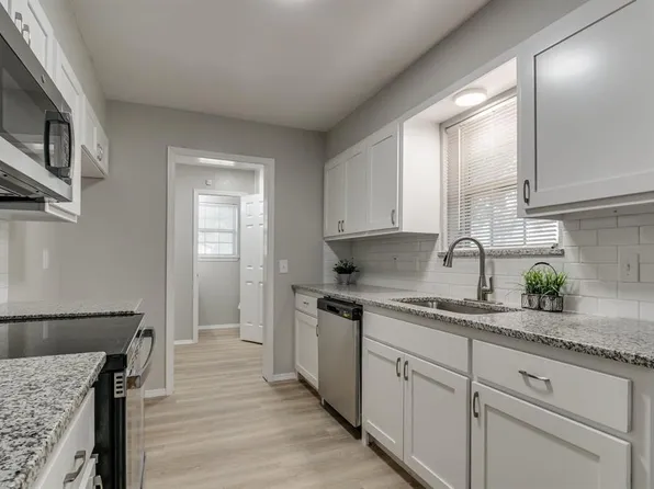 809 Holly Hill Rd, Edmond, OK 73003