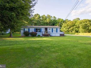 2776 Anna Ct, Greencastle, PA 17225