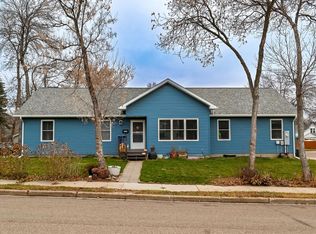 1714 University Dr, Minot, ND 58703