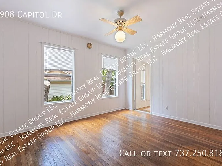 8908 Capitol Dr — Photo 10