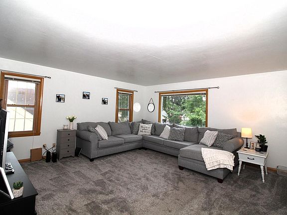 2524 South 63rd STREET, Milwaukee, WI 53219 | MLS #1849496 | Zillow