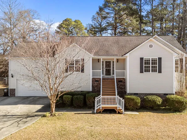 91 Buckingham Ct, Smithfield, NC 27577