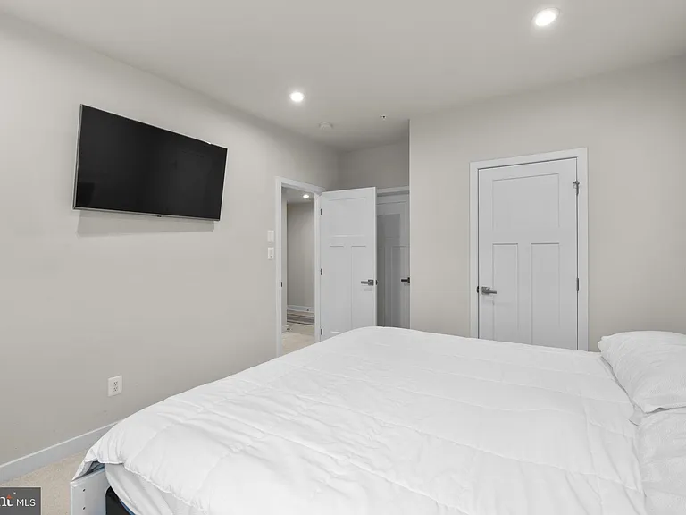 10706 Larkswood St — Photo 39