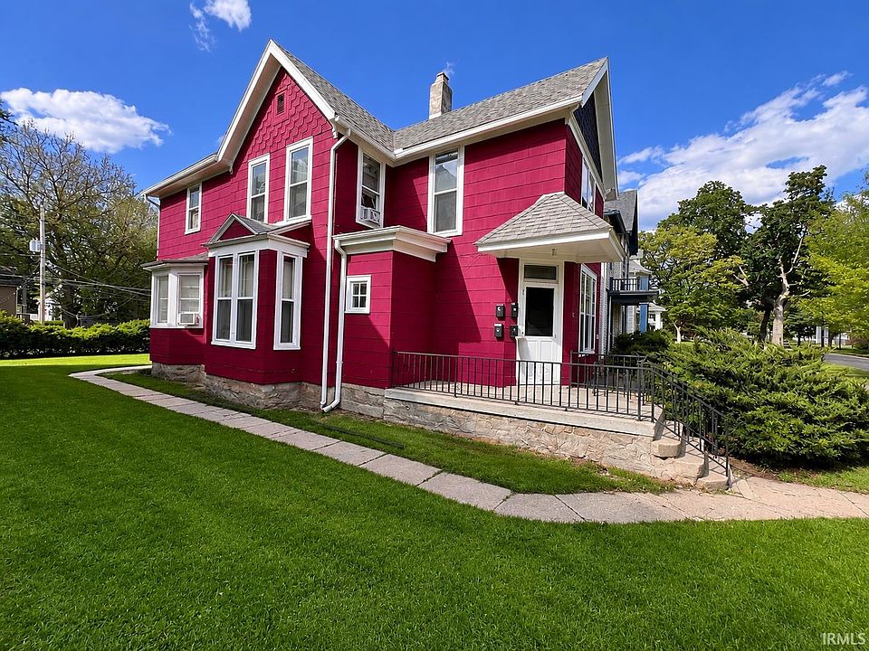 2nd image of 1027 Lake Ave