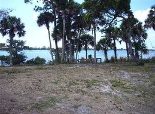 1215 Bayshore Rd, Nokomis, FL 34275