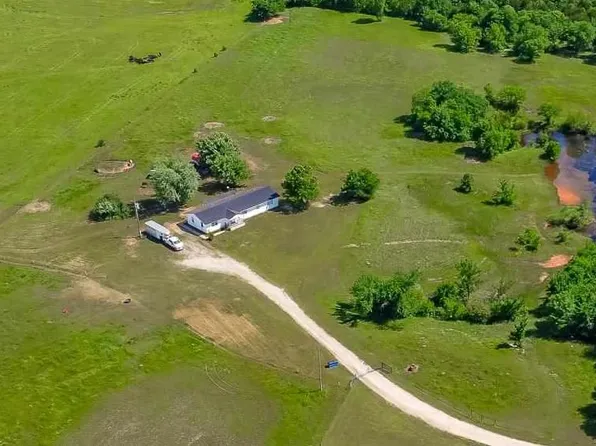 814 E 99th St, Perkins, OK 74059