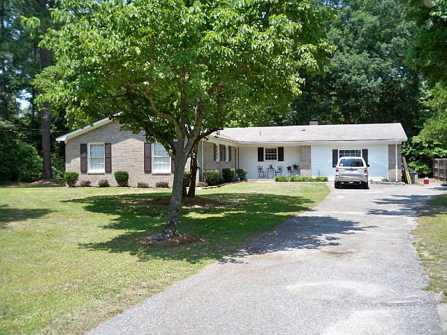 1st image of 207 Shadywood Dr