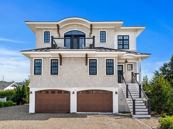 245 Northern Blvd, Newburyport, MA 01950