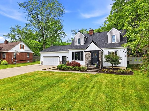 2nd image of 534 Miner Rd