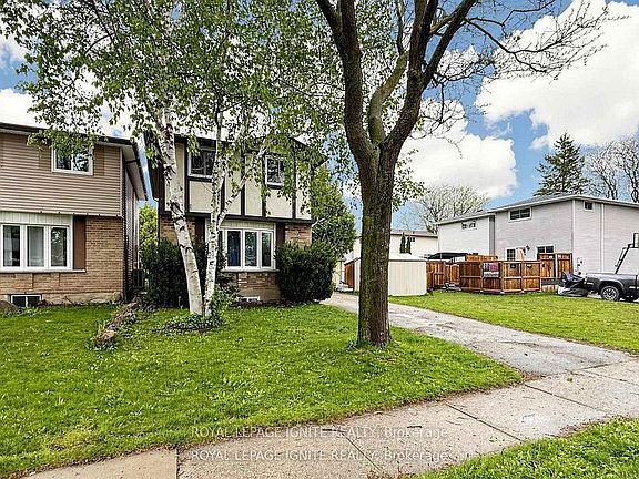 3rd image of 6 Upton Cres