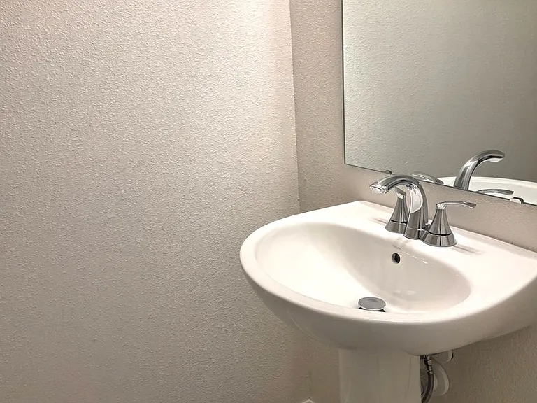 2779 Raindrop Run St — Photo 3