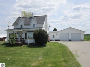 5145 Hilltop Rd, Grawn, MI 49637