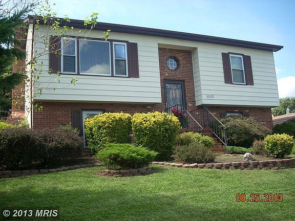 4th image of 1015 Dewberry Dr