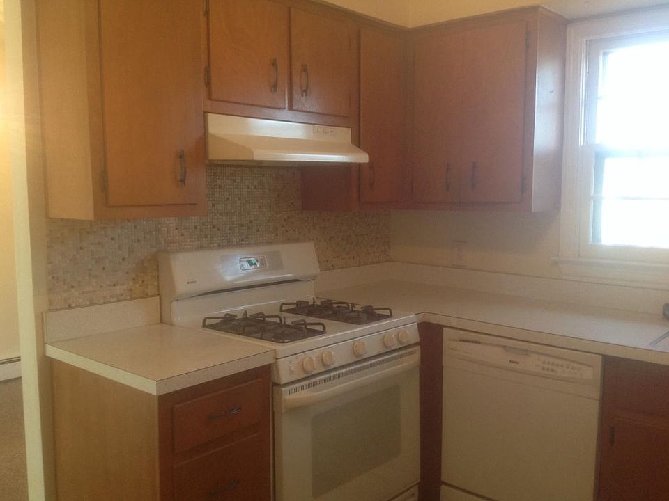 Bright kitchen