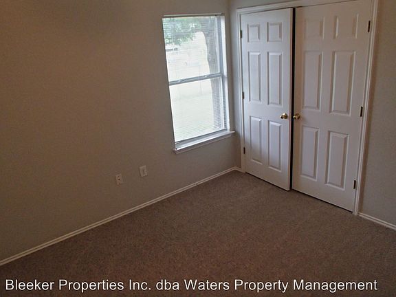 5th image of 503 Tablerock Cir APT A