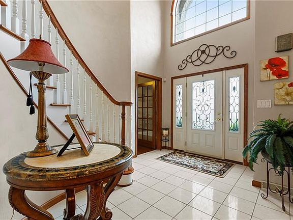 3rd image of 8134 Oxford Ct