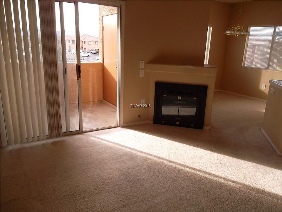1st image of 1050 E Cactus Ave Unit 2102