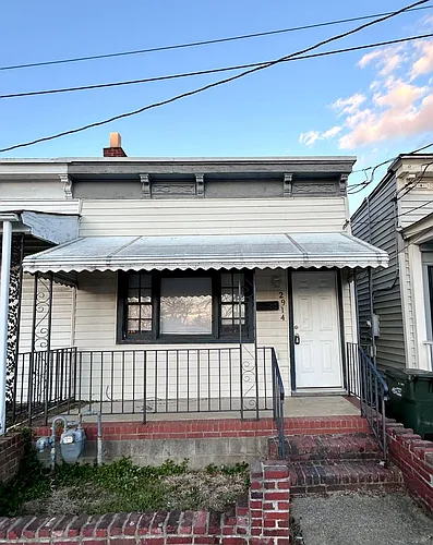 2914 R St Photo 1
