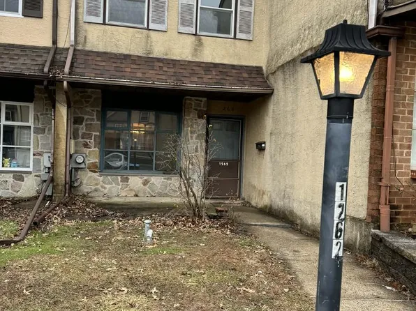 1262 Lisa Dr, Warrington, PA 18976