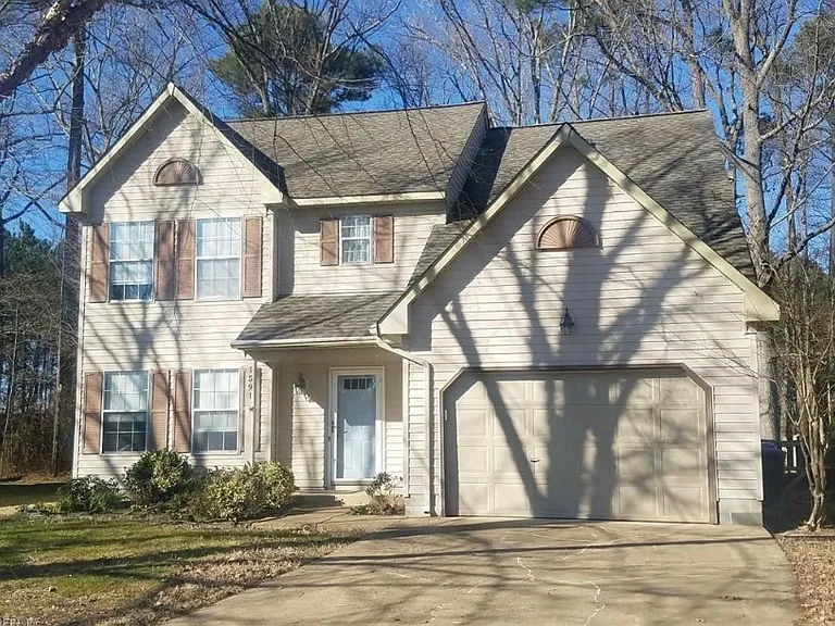 1591 Winthrope Dr — Photo 1